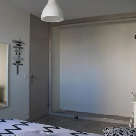 Privee-appartement Partage-lyon 8 Etats-unis-viviani Apartment Lyon
